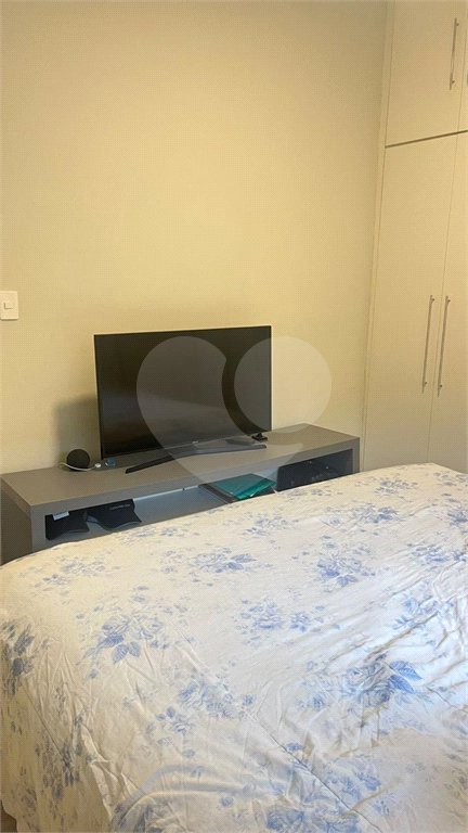 Apto Reformado em Mirandópolis c/76m2 úteis - 2 Dormts/1 Vaga fixa