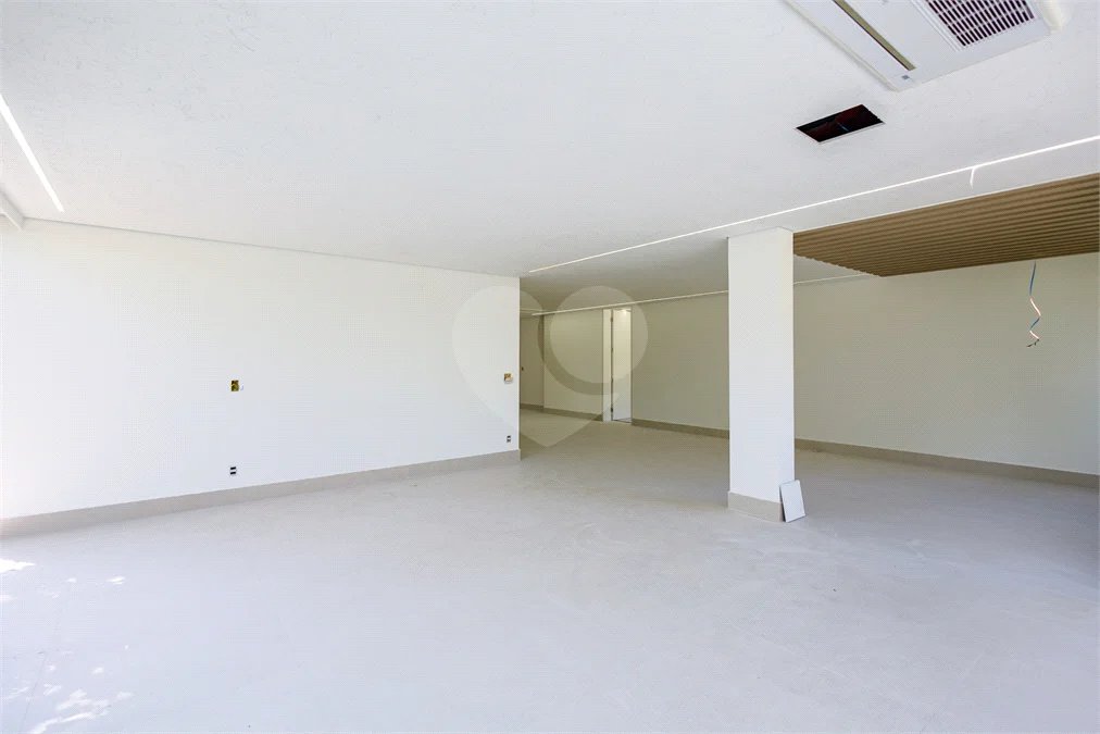 Casa em condomínio fechado no Jardim Europa ao lado do Iguatemi | 3 suítes | 4 vagas