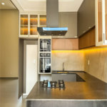 Casa Térrea Evidências - Indaiatuba/SP - R$ 1.950.000,00 - Área Total 307,33 m² - Área Construída 201,90 m² - TÉRREA - 03 suítes sendo a master com closet; Escritório; Lavabo; Cozinha com cooktop, forno, micro-ondas e coifa; Móveis planejados na hall de entrada, sala, escritório, cozinha, gourmet, s