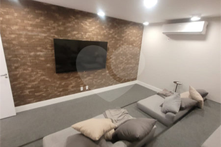 Studio de 24m² em condomínio fechado com lazer completo à venda - Vila Mariana