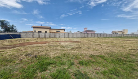 Terreno à venda no condomínio Monte das Araucárias, São Carlos - SP