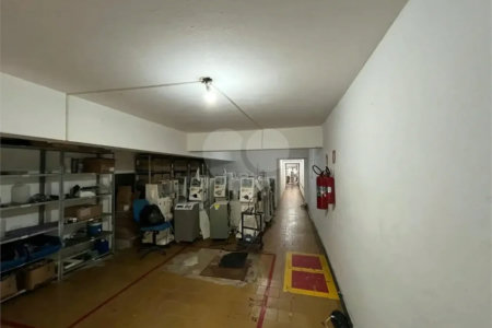 SOBRADO COM 350 M2 ( ABAIXO DO PREÇO DE MERCADO) 3 DORMITÓRIOS 3 SUÍTES SAÚDE