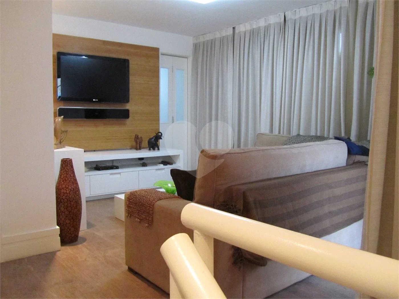 Cobertura Duplex com 126,metros quadrados próximo ao Shopping Pátio Paulista.