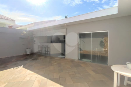 Casa com 3 dormitórios à venda no bairro Jardim Cardinalli, em São Carlos/SP