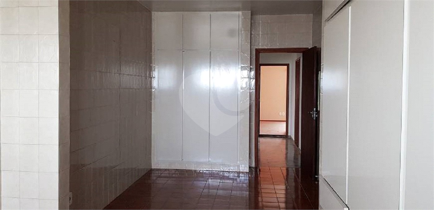Apartamento no Condomínio Torello Dinucci
