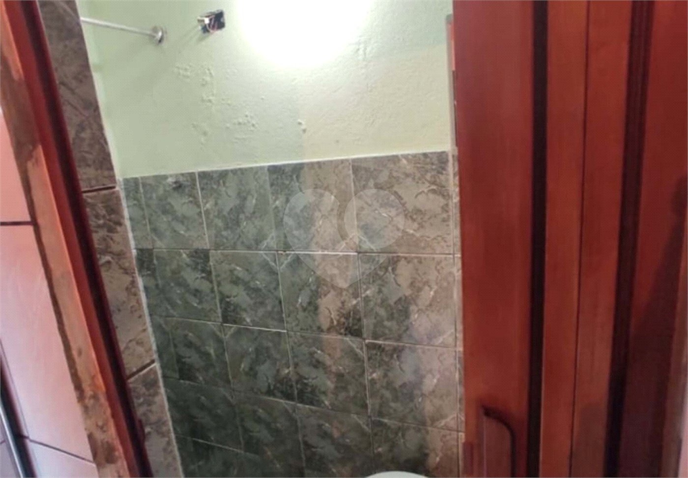 CASA A VENDA NO BAIRRO NOVO HORIZONTE COM 200M², 4 DORMITÓRIOS, 2 BANHEIROS, 2 VAGAS, SJC