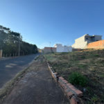 Terreno de 277m2 á venda em São Carlos.