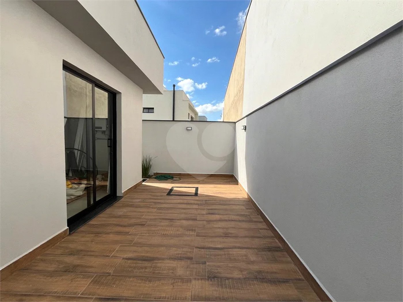 Excelente Casa Plana no Condomínio Bela Vista
