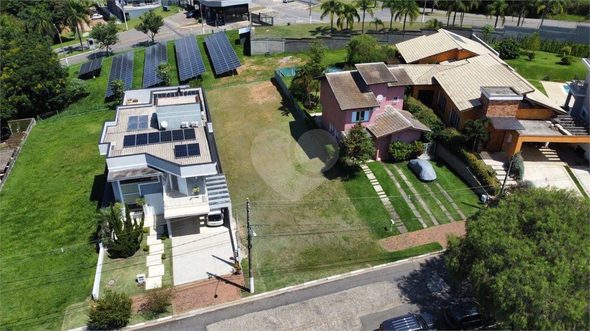 Terreno de 504 m², Plano e Face Norte no Reserva dos Vinhedos – Louveira/SP