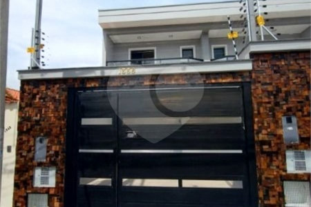 Casa com 155m² , 3 dormitórios , sendo 1 suíte , 4 vagas , à venda no Parque das Nações , em Santo André.