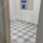 Apartamento com 2 dormitórios.