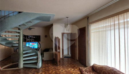 Casa à venda com 5 quartos, sendo 2 suítes,  no Centro, São Carlos, SP