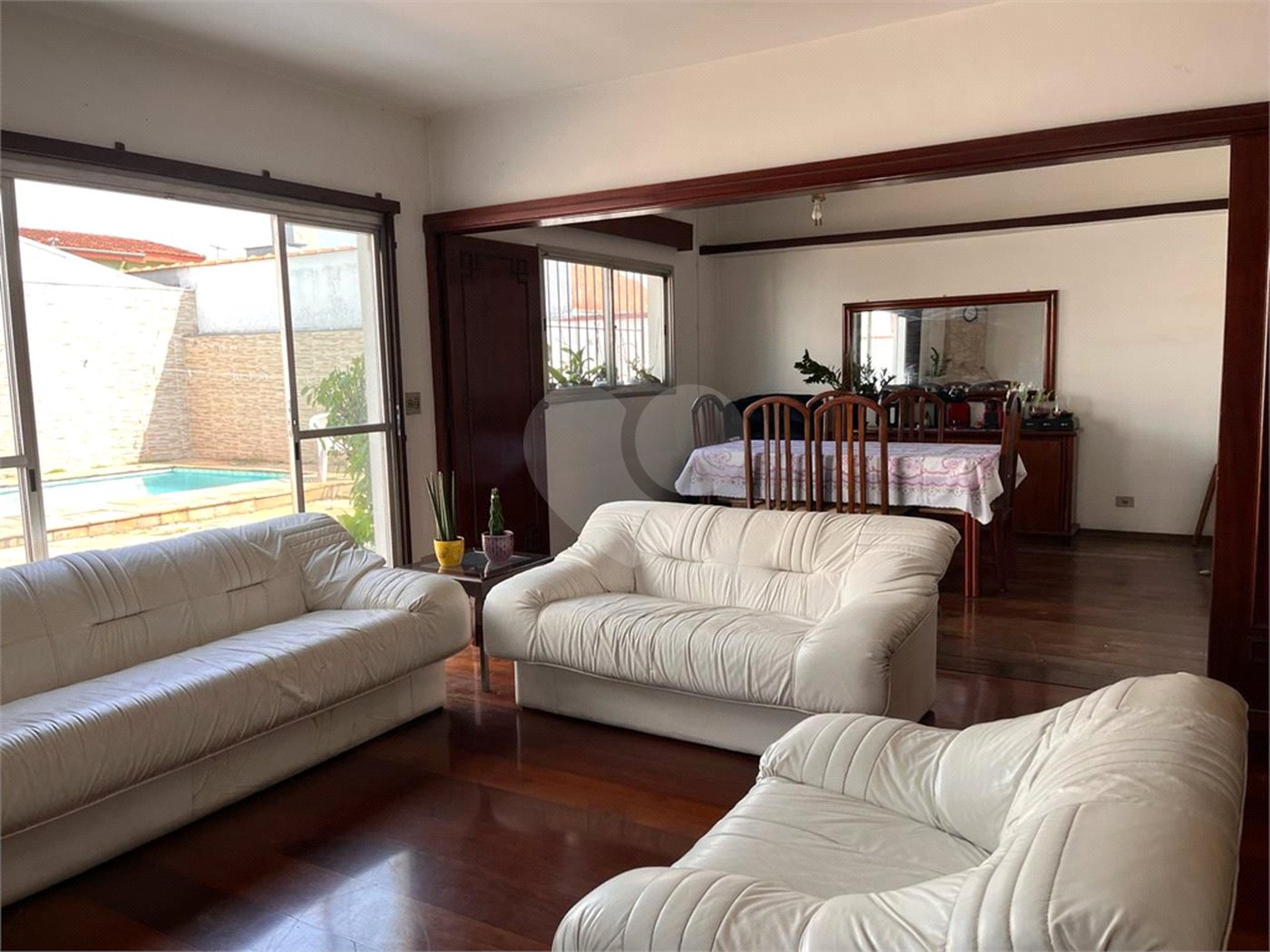 Casa Térrea à venda com 3 quartos, sendo 1 suíte,  em Socorro, São Paulo, SP