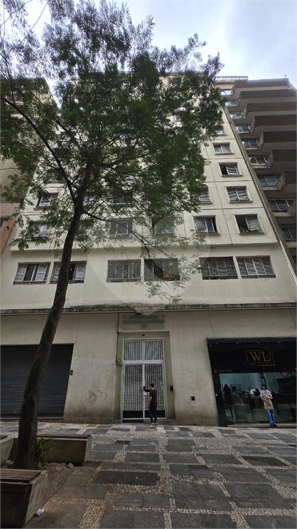 Apartamento com 48 m² localizado na Rua Conselheiro Crispiniano, 125