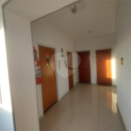 Apartamento Edifício Roberto Martinez .
