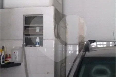 Casa com 272m² de área construída , 2 dormitórios , 1 vaga , à venda no Jabaquara.