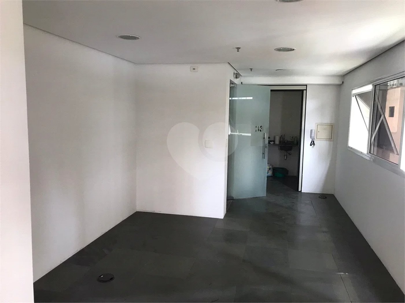 Sala comercial à venda no Paraíso