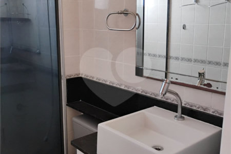 Vende-se apartamento na Vila Mascote