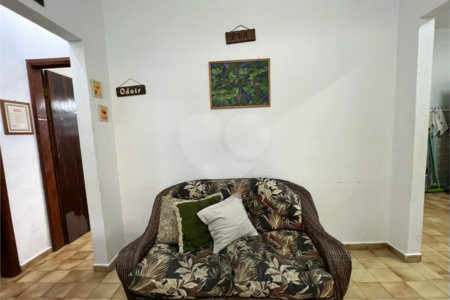 CASA NA PRAIA A POUCOS PASSOS DO MAR TERRENO AMPLO E EXCELENTE ESPAÇO PARA TODA A FAMÍLIA