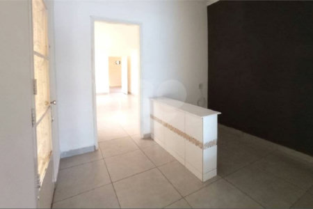 Casa térrea na Sallum.