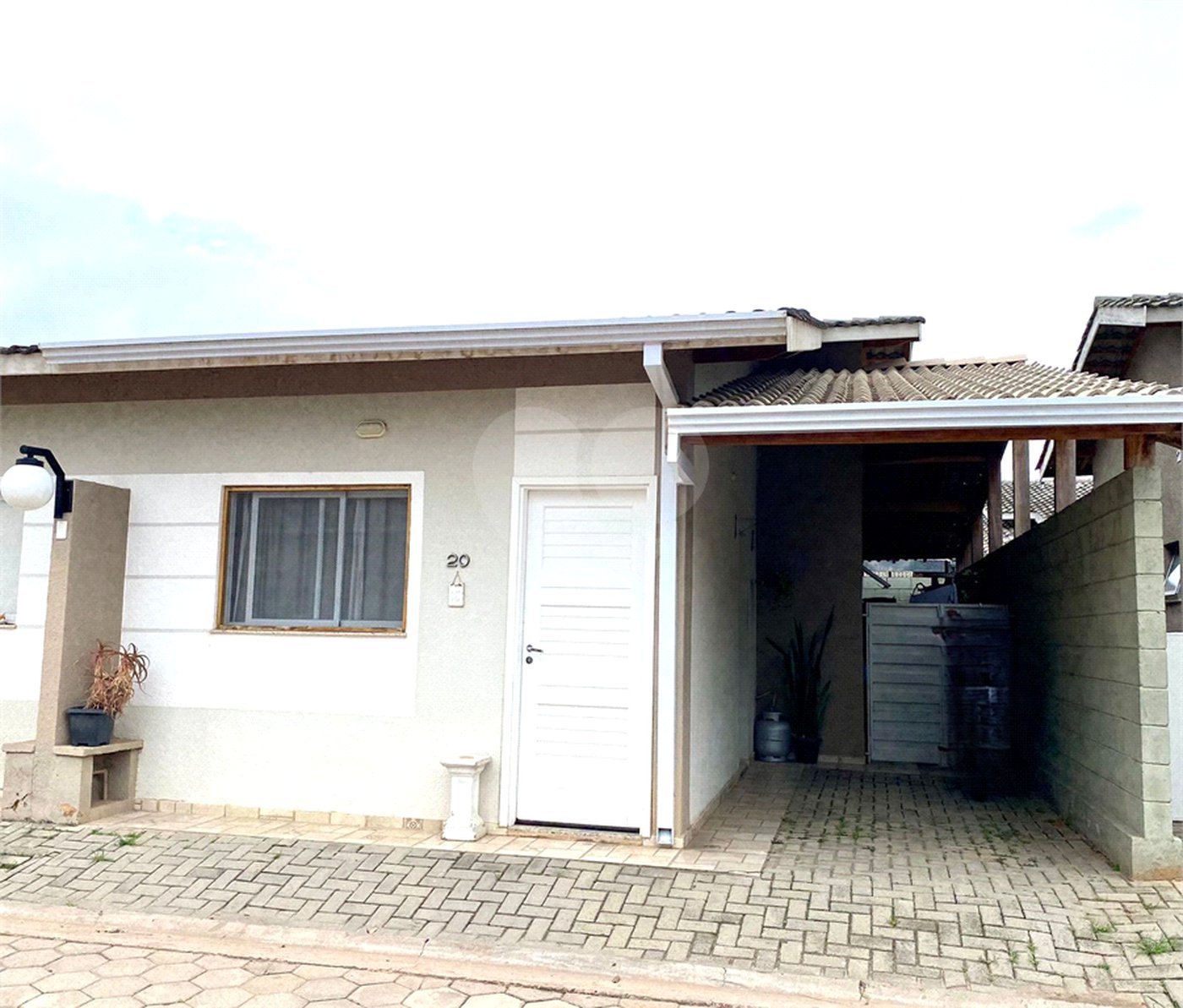 CASA TÉRREA EM ATIBAIA 2 DORMITÓRIOS EM CONDOMÍNIO FECHADO