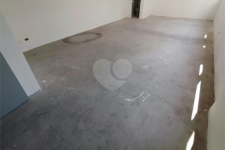 SALA COMERCIAL, ESPAÇO LIVRE DE 59m2, NA ÁREA NOBRE DA BELA VISTA.