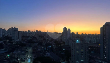 Apartamento à venda com 3 quartos, sendo 1 suíte, em Cambuci, São Paulo, SP