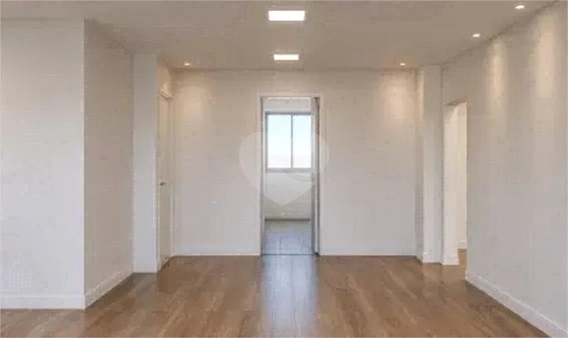 Apartamento Amplo na Saúde | 89 m², 2 Dormitórios e 1 Vaga