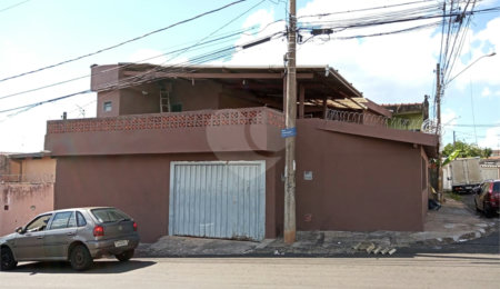 Casa à venda com 5 quartos em Jardim Cruzeiro do Sul, São Carlos, SP