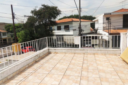 Sobrado à venda com 3 quartos, sendo 1 suíte, em Jabaquara, São Paulo, SP