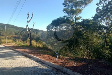 Terreno à Venda em Nazaré Paulista - Centro