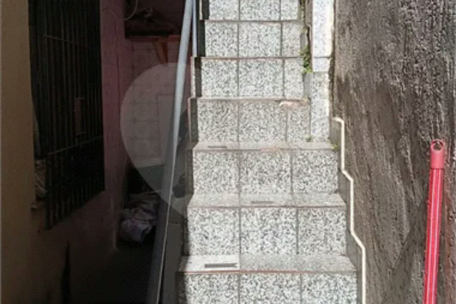 Térrea 02 dormitórios, localização privilegiada. Próximo a tudo