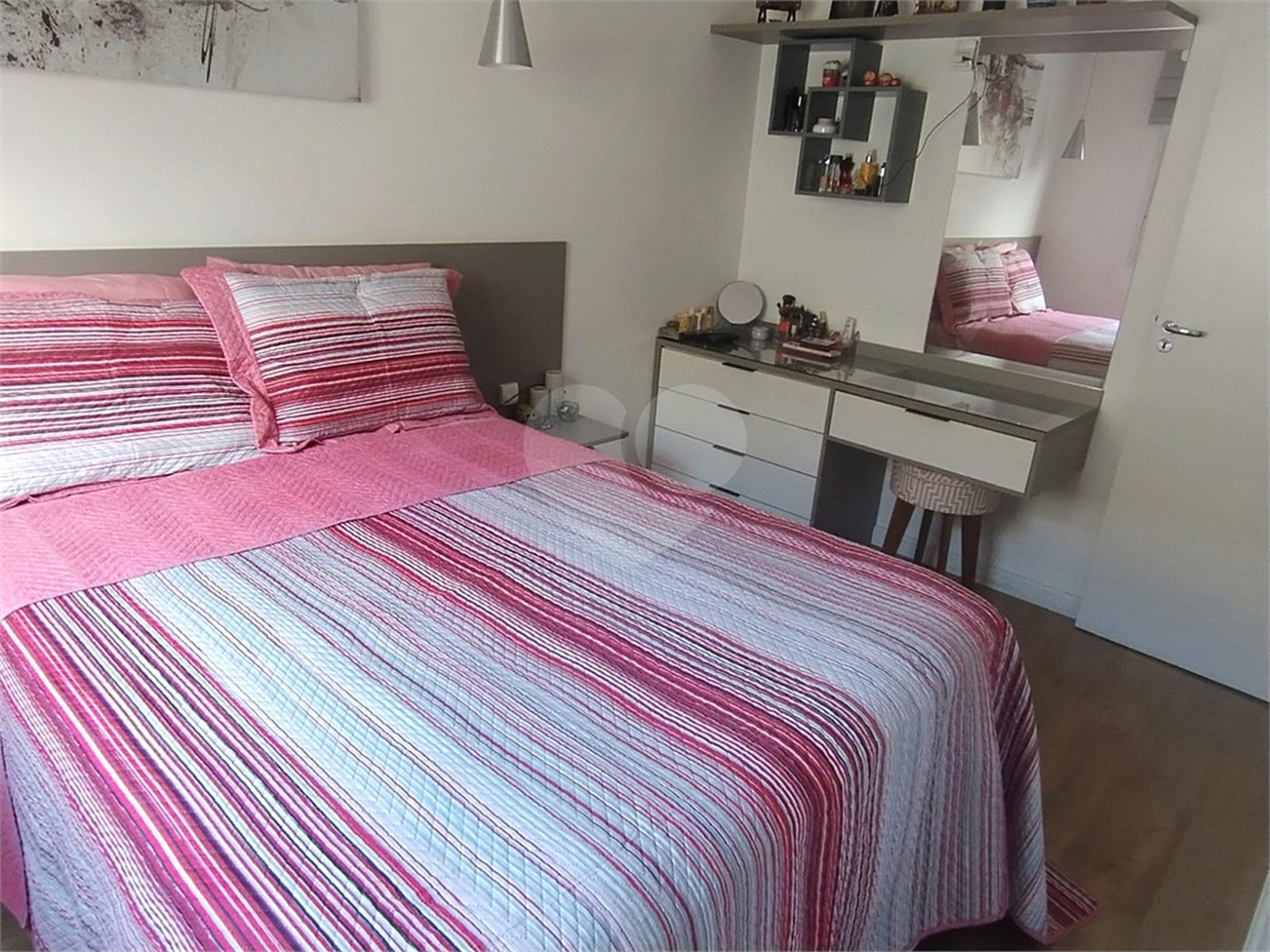 CAMBUCI - APARTAMENTO PARCIALMENTE MOBILIADO !