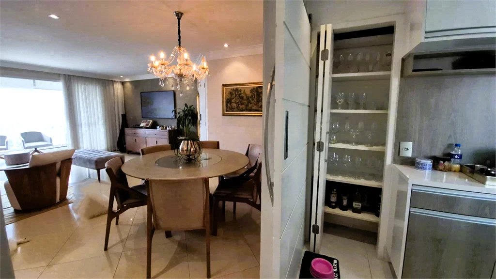 Apartamento à venda com 3 suítes em Lar São Paulo, São Paulo, SP