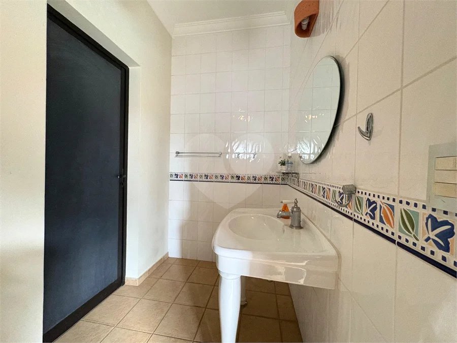 Casa a Venda no Condomínio Vista Alegre - Sede em Vinhedo/SP