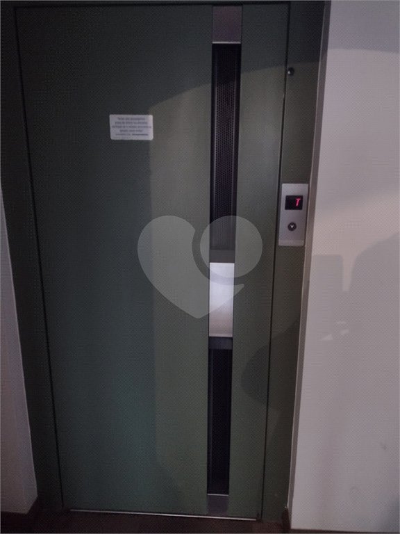 Apartamento no Edificio Jatiúca á venda.