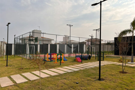 Terreno no Condomínio Monte das Araucárias