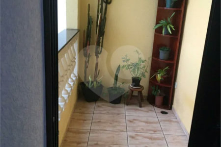 Casa com 112m² , 2 dormitórios , sendo 2 suítes , à venda no bairro da Penha.