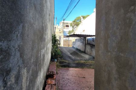 Casa na região do alto da Mooca com 242m² de área total.