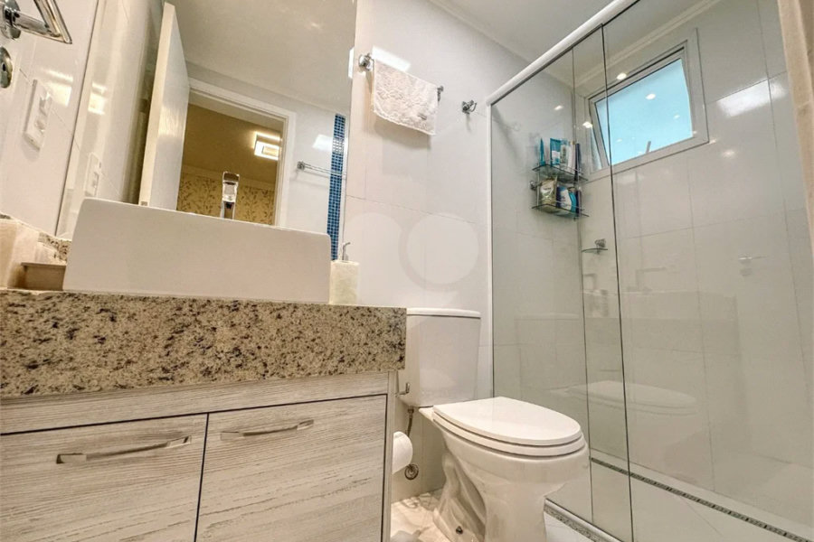 Apartamento à venda com 3 quartos, sendo 2 suítes,  em Riviera de São Lourenço, Bertioga, SP