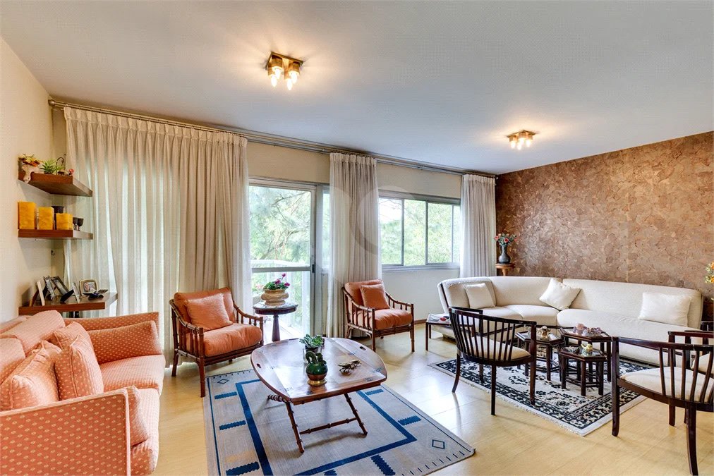 Apartamento à venda com 4 quartos, sendo 1 suíte, em Jardim Marajoara, São Paulo, SP