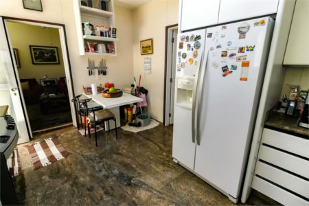 Sobrado à venda com 4 quartos, sendo 3 suítes, em Vila Sônia, São Paulo, SP