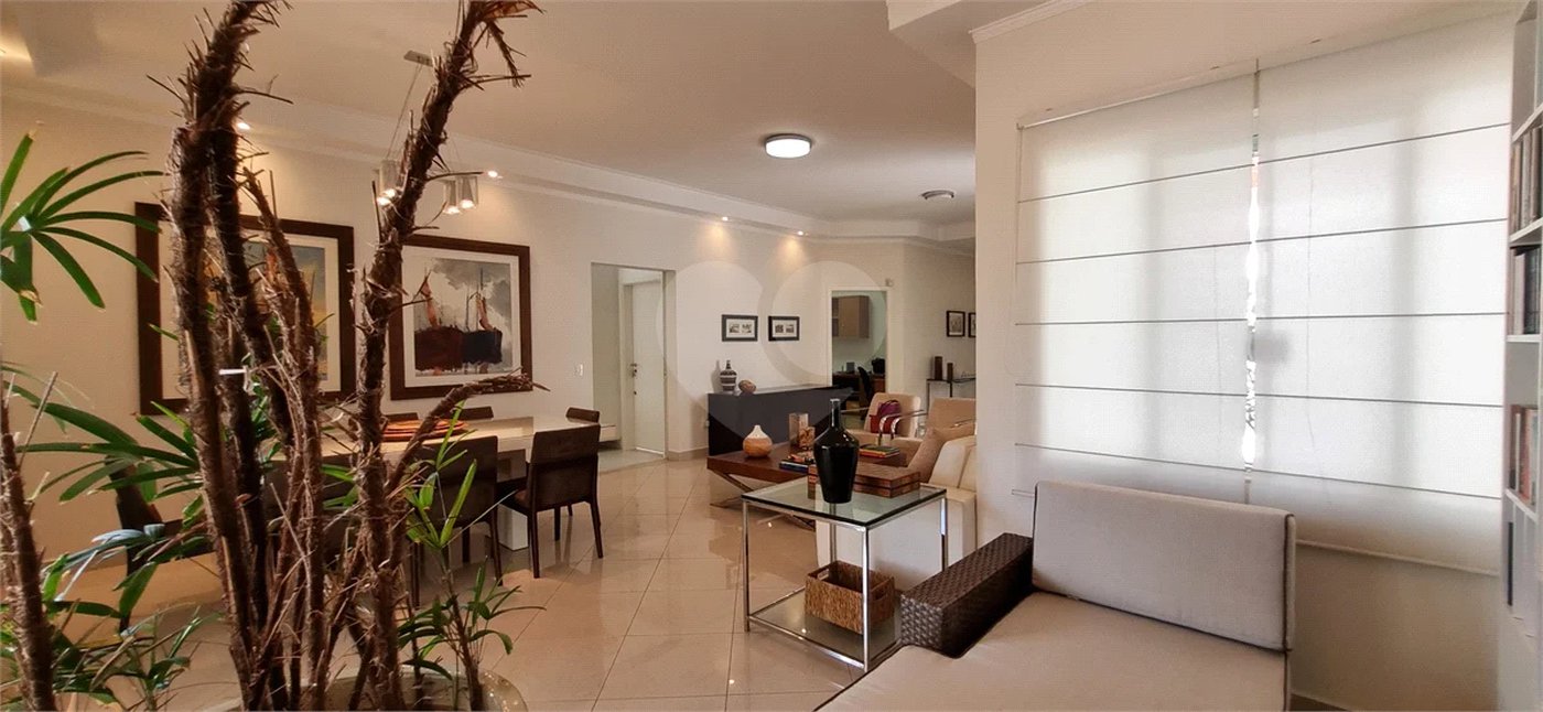 Lindo sobrado com 4 suites e piscina à venda, 365m², por R$ 2.450.000,00 no condomínio Villa Suiça, em Indaiatuba/SP.