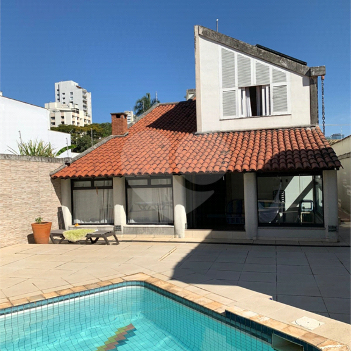 Casa à venda ou para alugar com 4 quartos, sendo 2 suítes, em Brooklin, São Paulo, SP