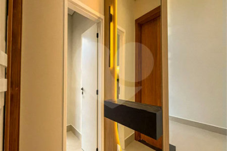 Indaiatuba - Condominio Sapezal - R$ 2.400.000,00 - Área Total 360,00 m² - Área Construída 213,32 m² - TÉRREA - 03 suítes sendo a master com closet; - Escritório; Lavabo; Cozinha com cooktop e planejados; Gourmet com churrasqueira; Ambientes preparados para ar condicionado; Piscina com cascata,