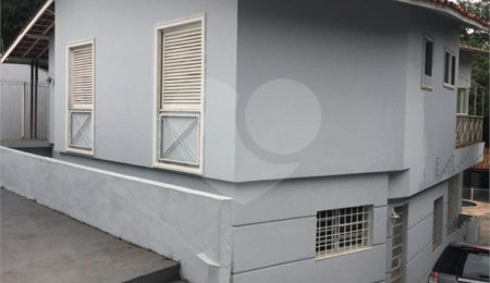 Sobrado à venda ou para alugar com 5 quartos, sendo 1 suíte,  em Fazenda Morumbi, São Paulo, SP