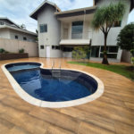 Sobrado à venda ou para alugar com 3 suítes em Villaggio Capríccio, Louveira, SP
