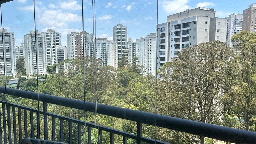 Apartamento à venda com 2 suítes em Parque Reboucas, São Paulo, SP