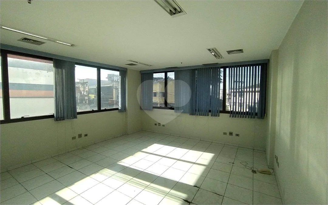 SALA COMERCIAL DE 38,0 M² COM 01 BANHEIRO E VAGA DE GARAGEM PARA VENDA NO TUCURUVI