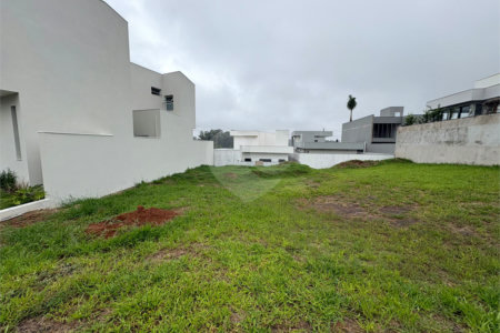 Lote à venda no Condomínio Village Damha IV